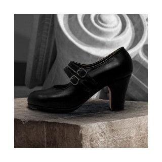 Manuela 39 A Leather Black Clásico 5 Covered